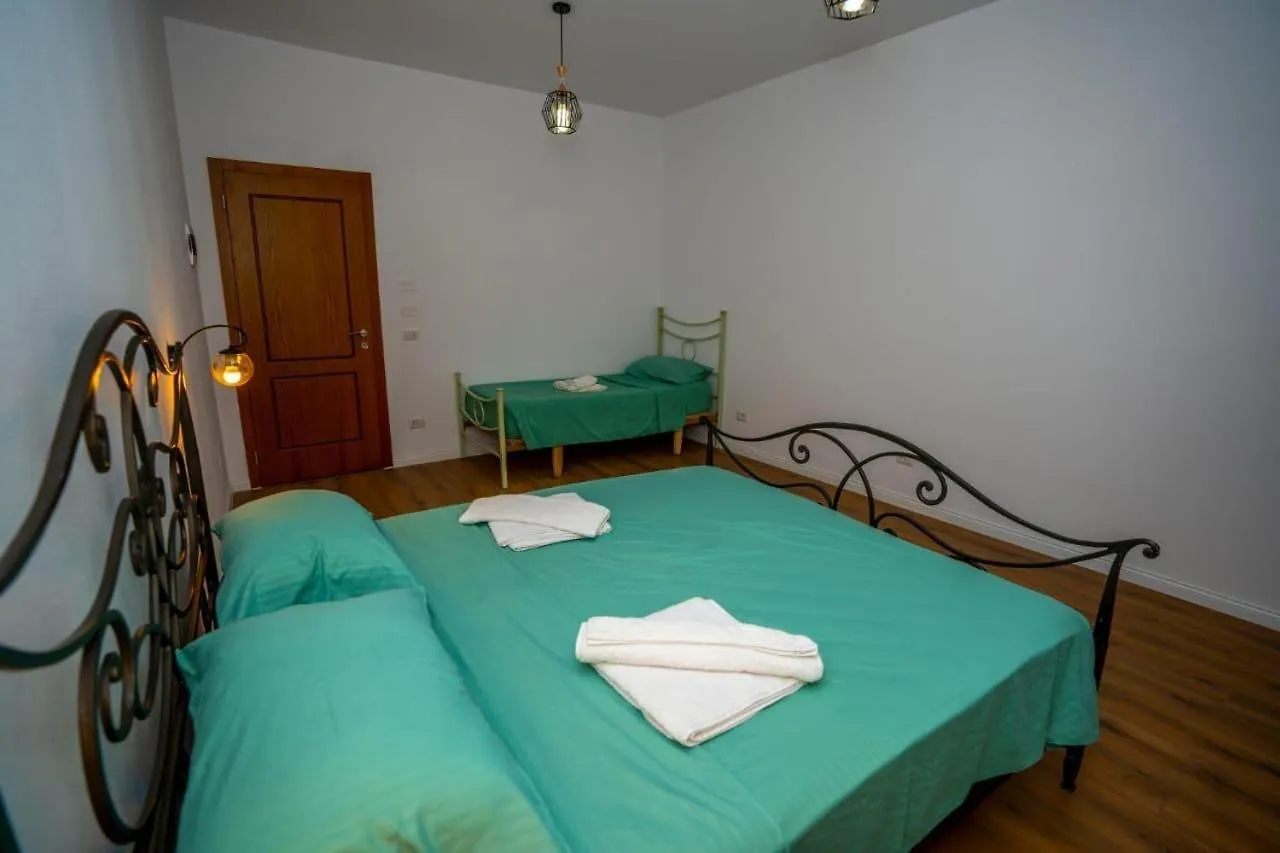 Guesthouse Veni I Gjyshit Nderlysaj 4*,  Albánie