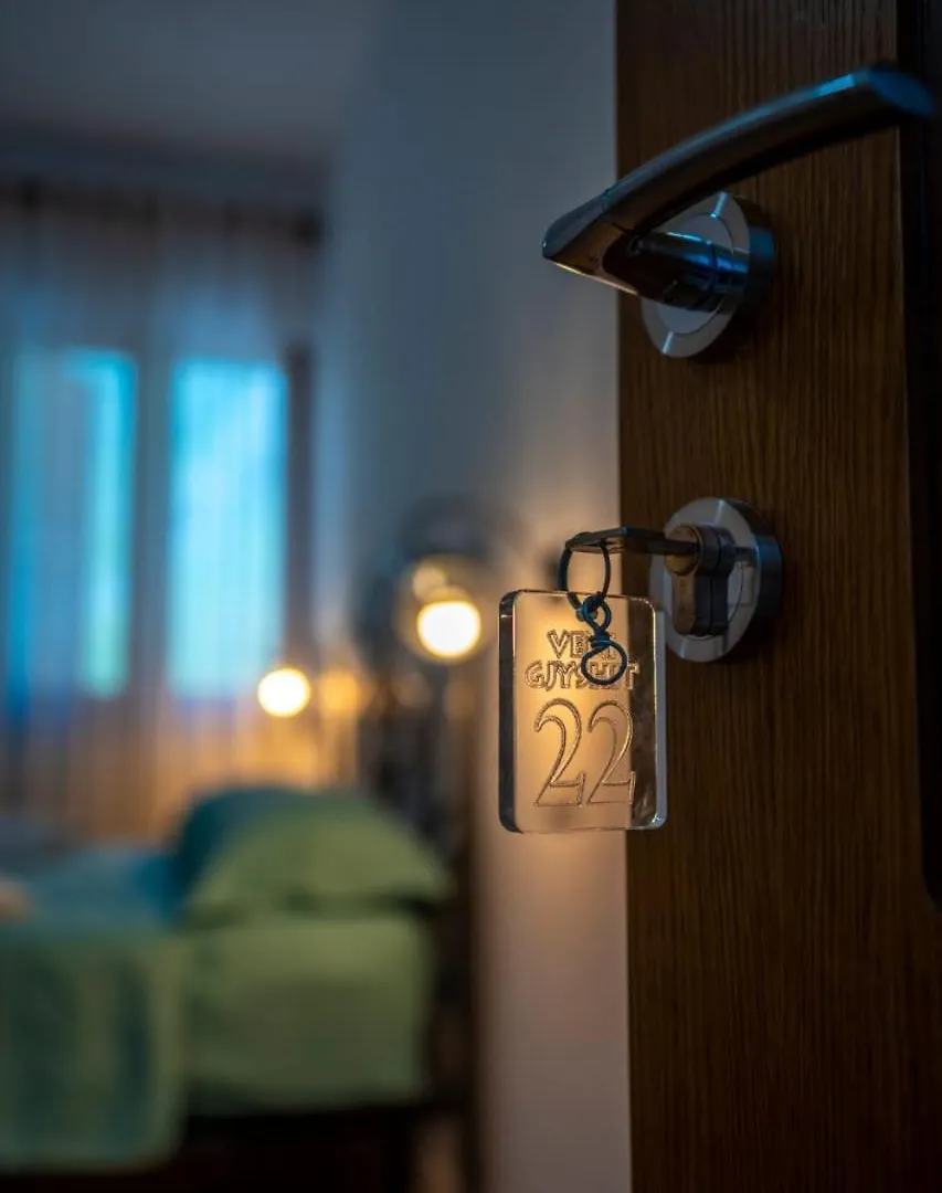Guesthouse Veni I Gjyshit Nderlysaj Hotel